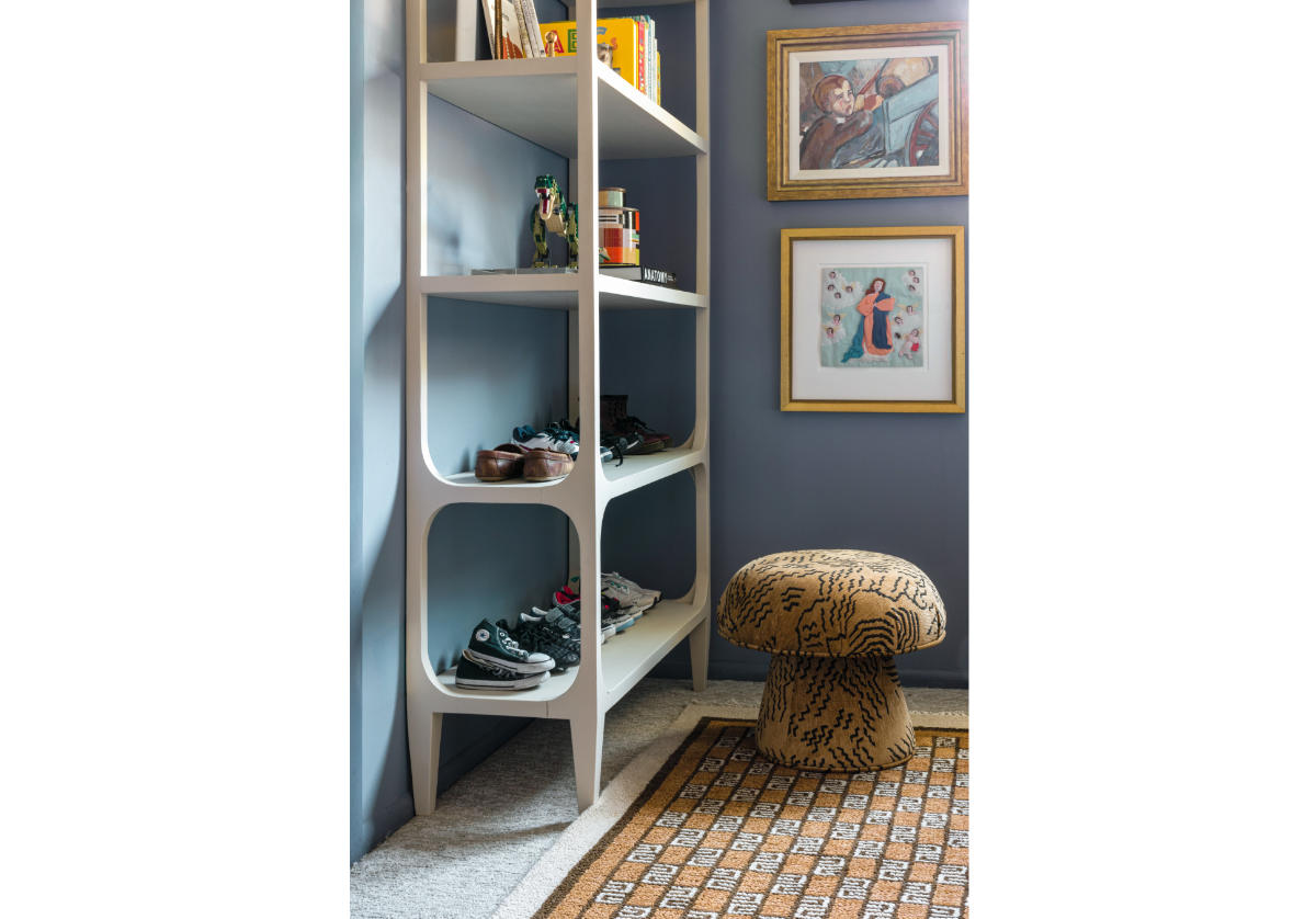 MITZI ETAGERE