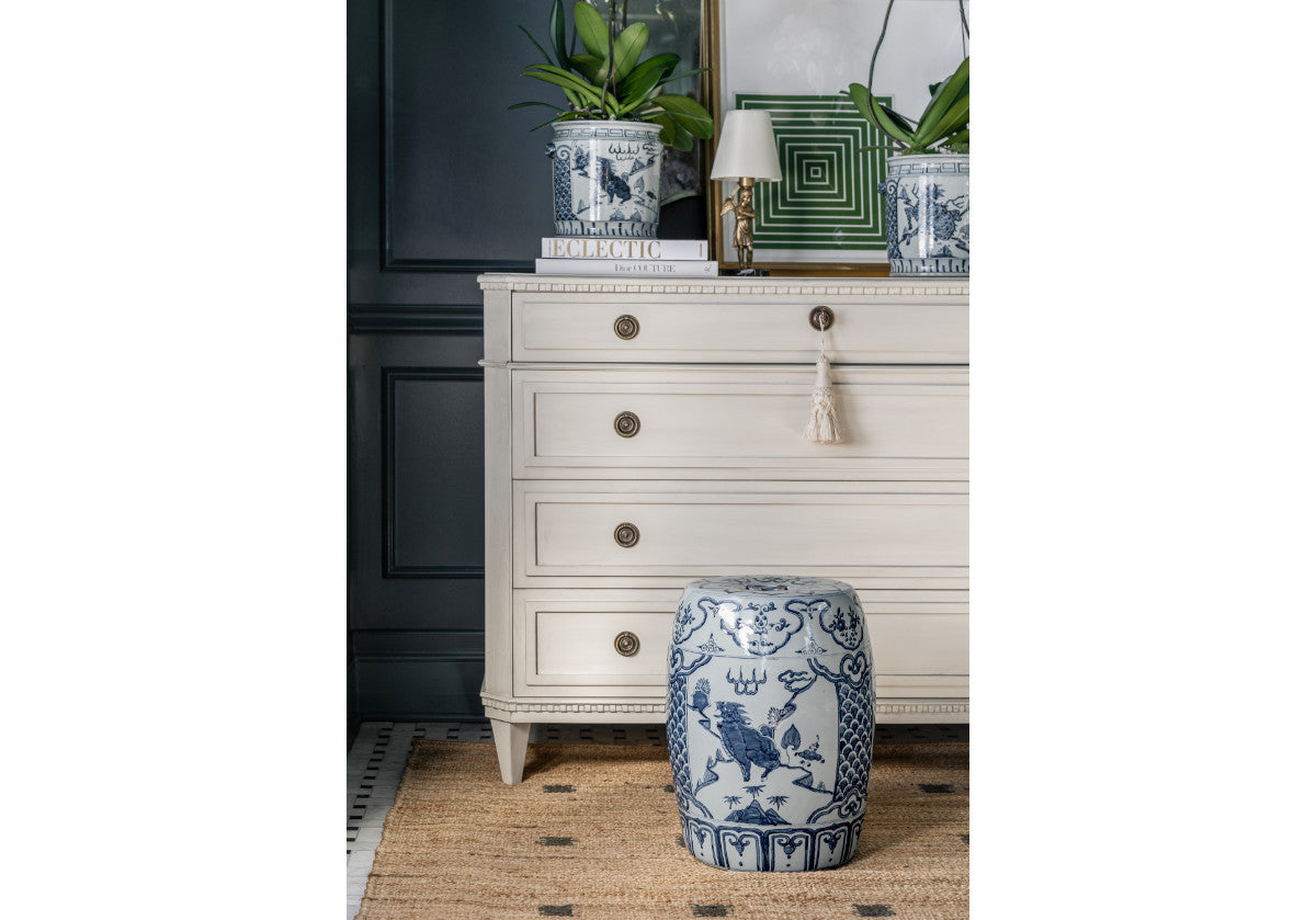 GUARDIAN GARDEN STOOL