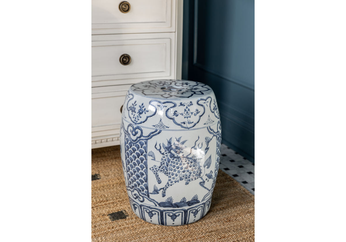 GUARDIAN GARDEN STOOL