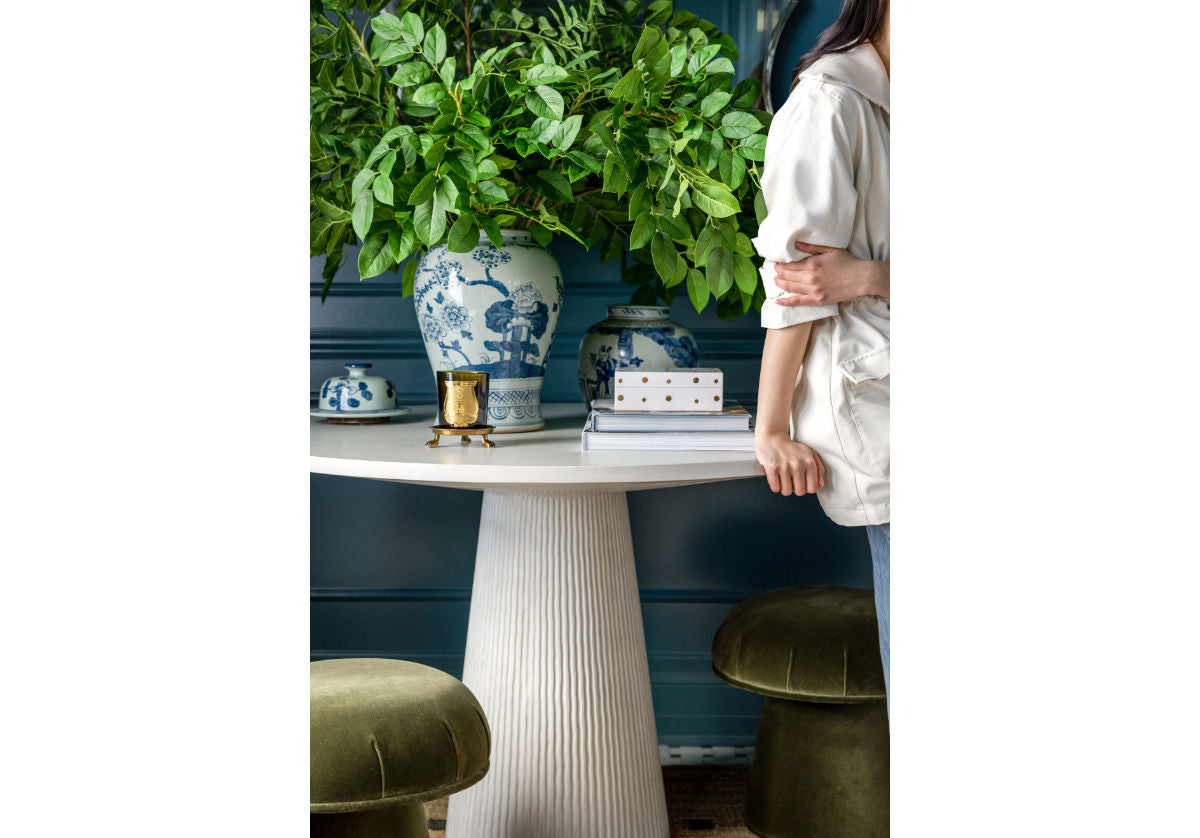 LUCCA CENTERHALL TABLE