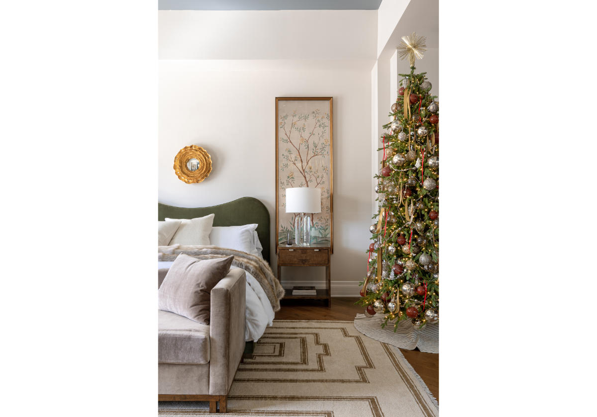 VINTAGE RED GLASS ORNAMENT