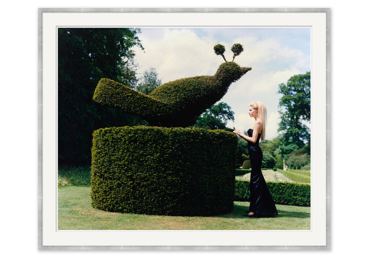 KIRSTY HUME, IN LONG BLACK DRESS