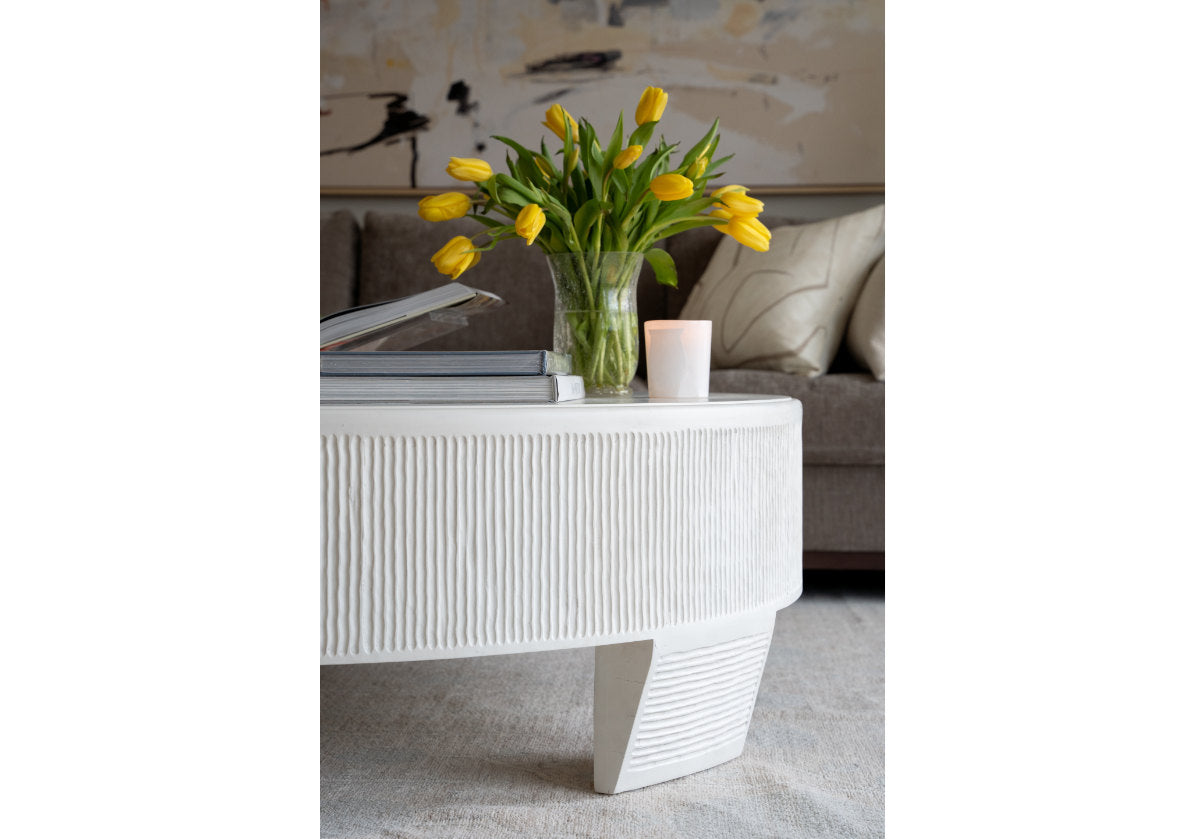 LUCCA ROUND COCKTAIL TABLE