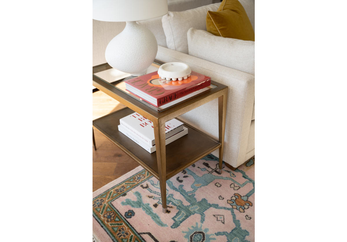 GENEVA SIDE TABLE