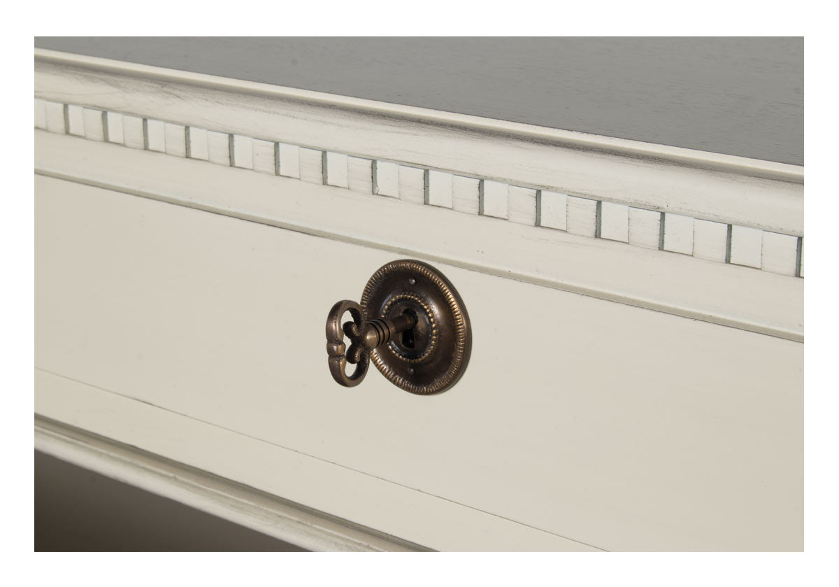 ESTELLE ENTRY CHEST