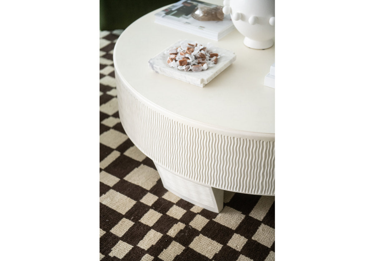 LUCCA ROUND COCKTAIL TABLE