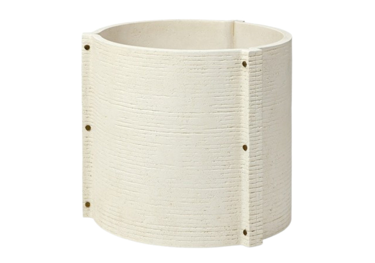 ROGAN OUTDOOR PLANTER