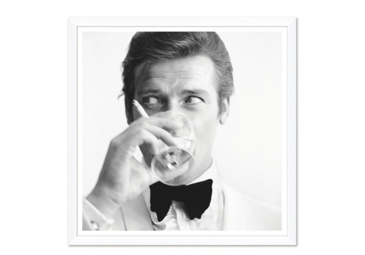 SHAKEN NOT STIRRED display picture 1
