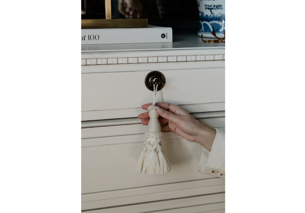 IVORY KEY TASSEL