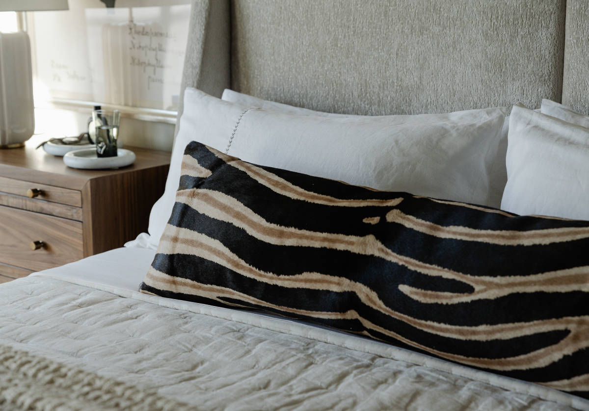 ZEBRA HIDE LUMBAR PILLOW