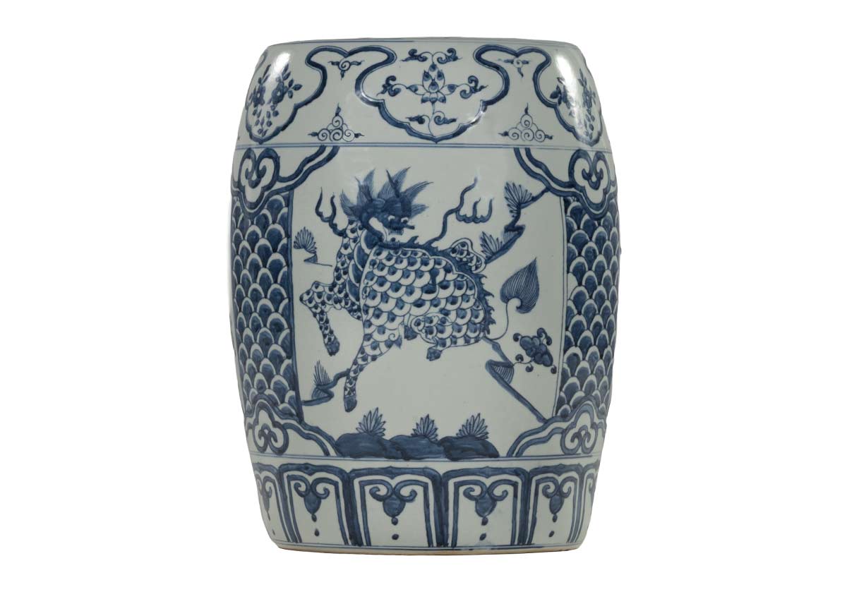 GUARDIAN GARDEN STOOL