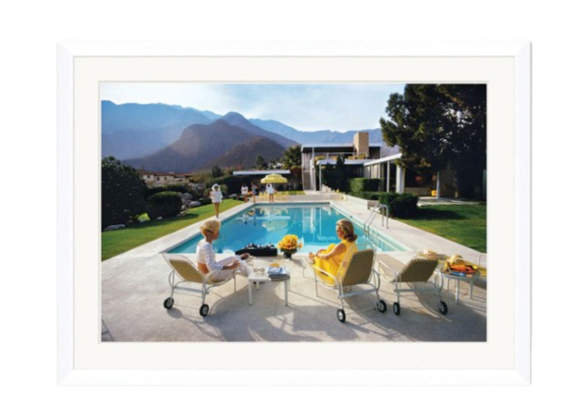 POOLSIDE GLAMOUR