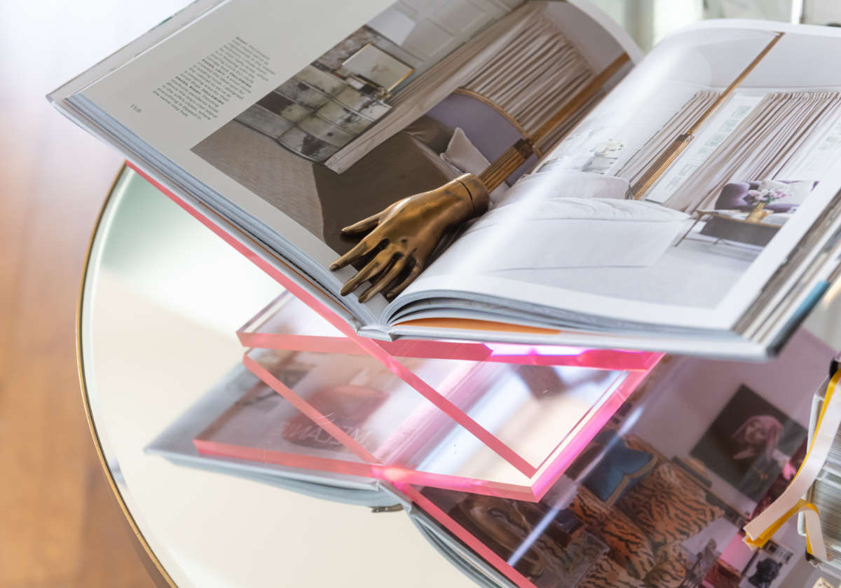 LUCITE GALERIE BOOK DISPLAY | Blush