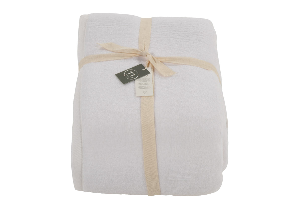 WHITE KASHMINA BLANKET