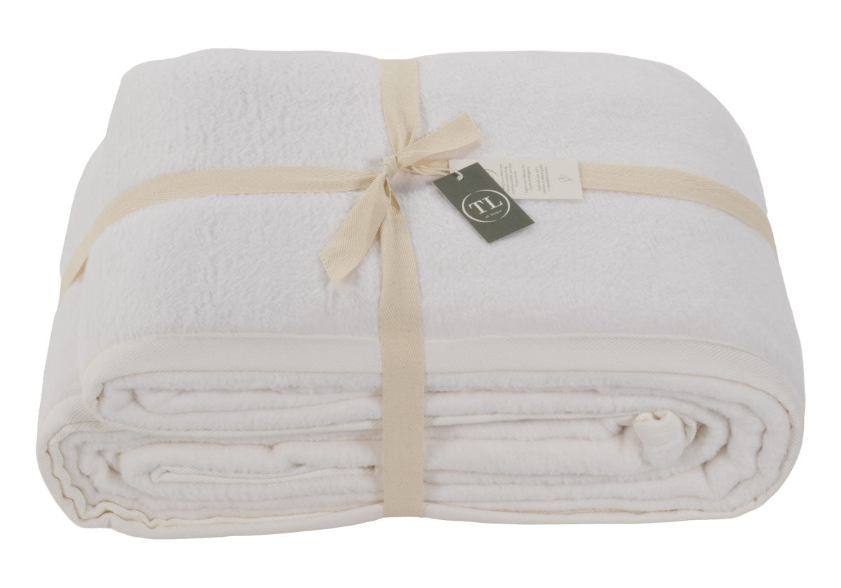 WHITE KASHMINA BLANKET