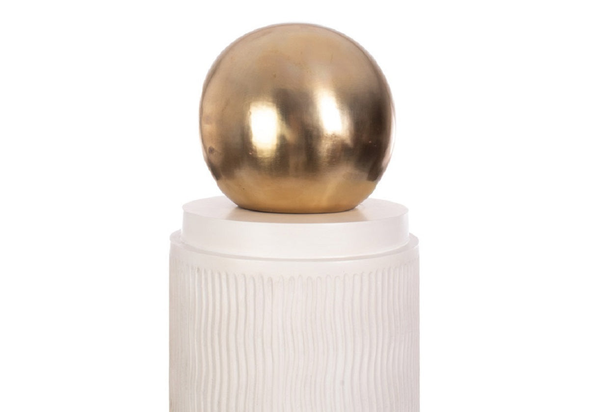 top of atticus column with gold ord on top.