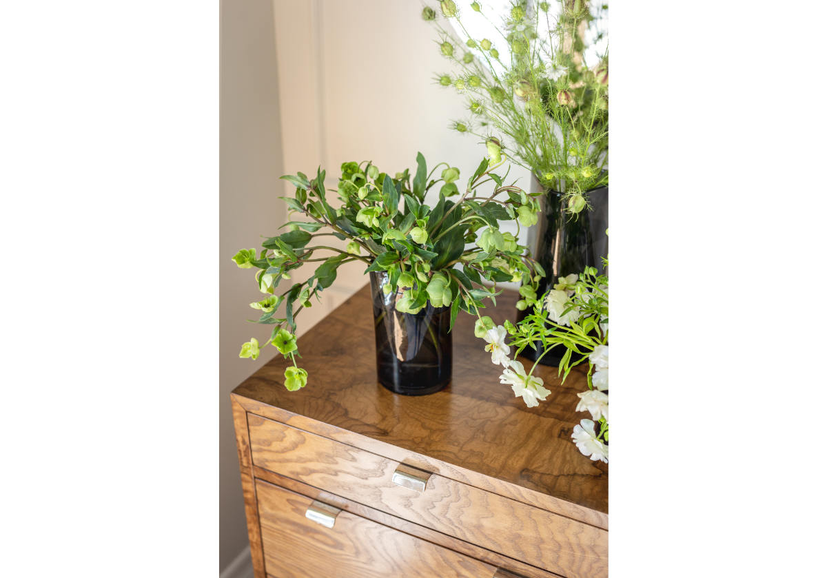 FORMA VASE | Shadow