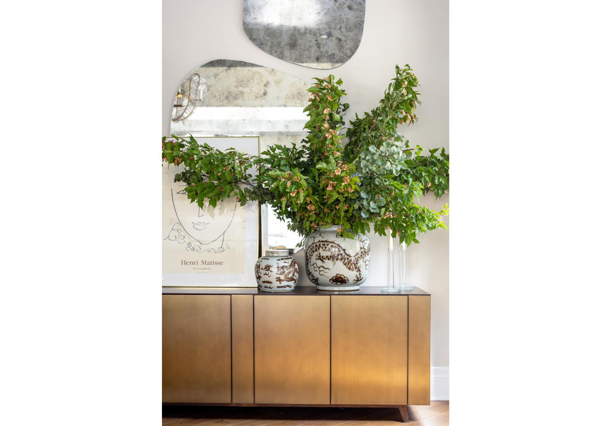 ZIGGY SIDEBOARD
