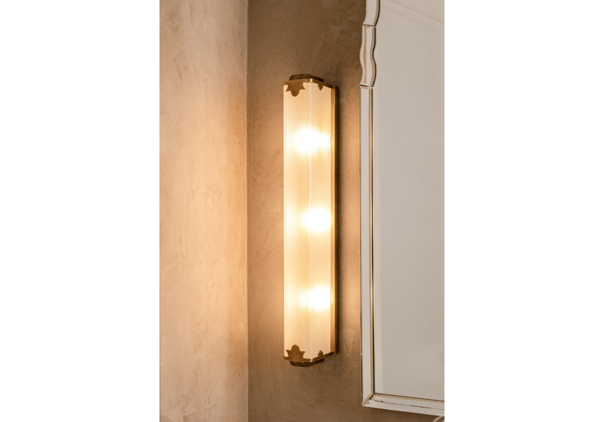 HOLLIS VANITY SCONCE