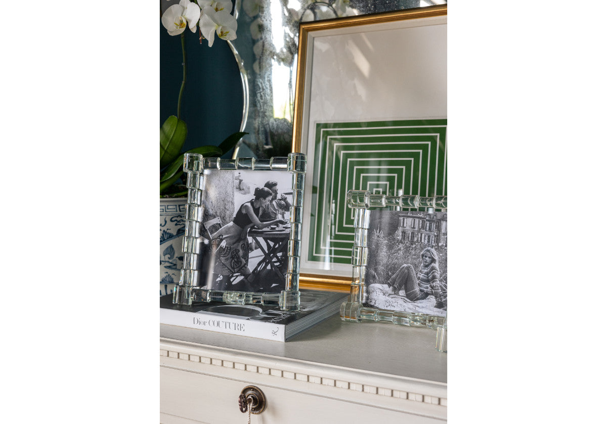 CRYSTAL COLUMN FRAME