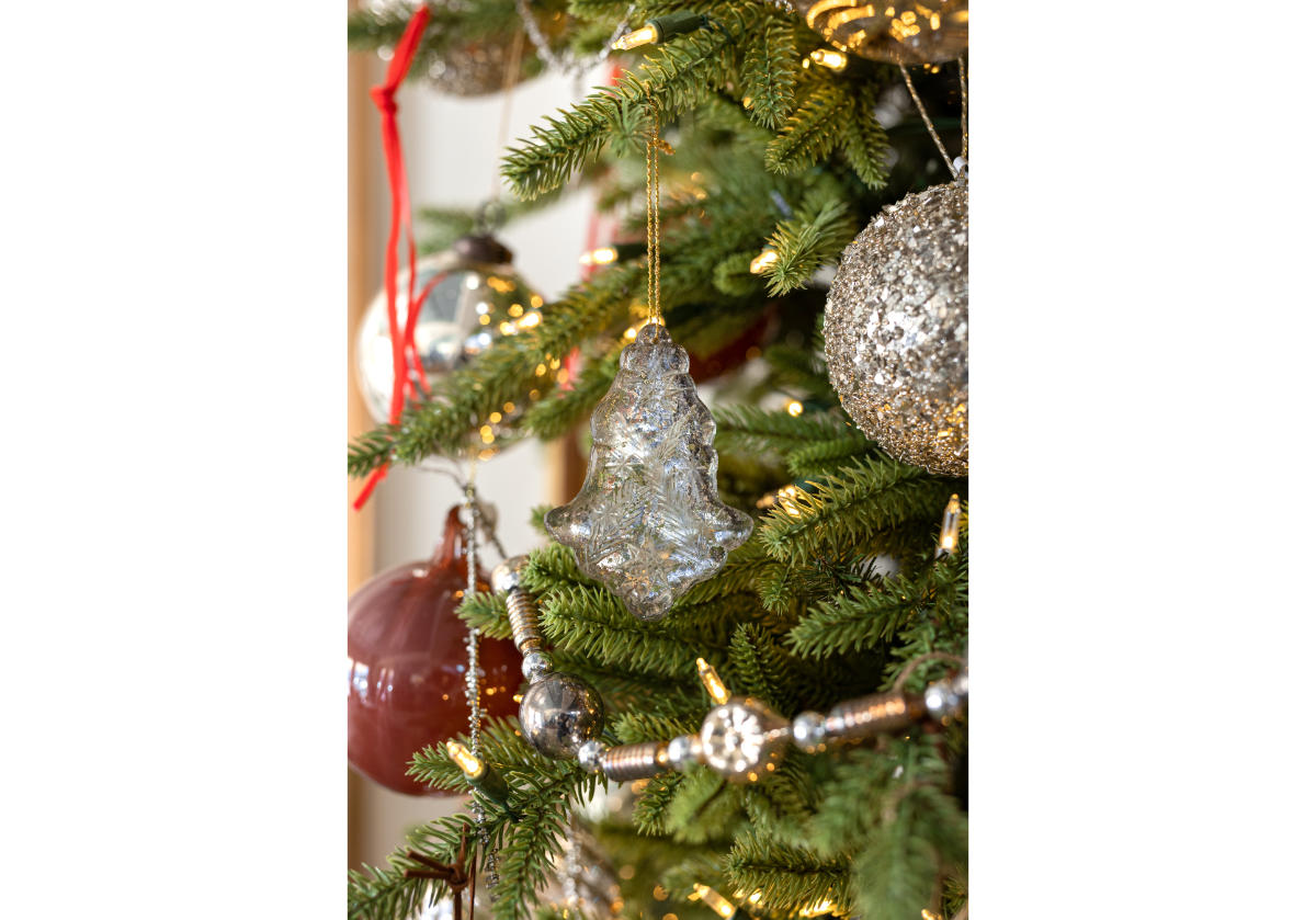 ANTIQUE SILVER GLASS CRYSTAL ORNAMENT | 4"