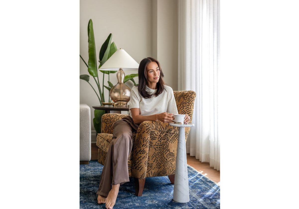 DOROTHY SPOT TABLE | Carrara White