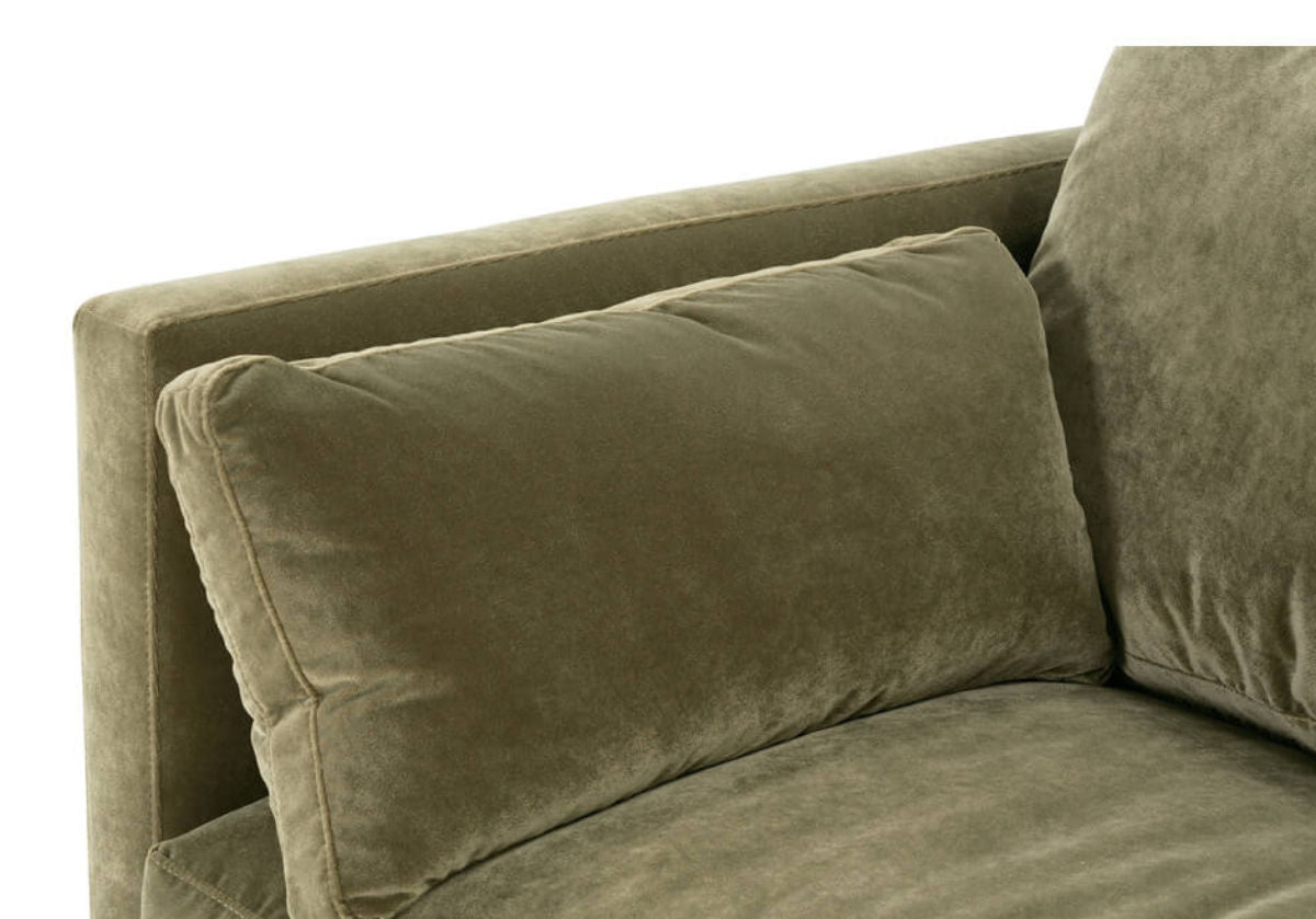 LARISSA SOFA