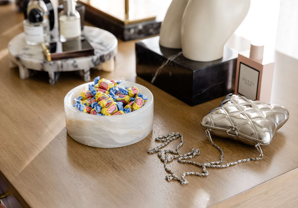 angelo bowl in white onyx. 