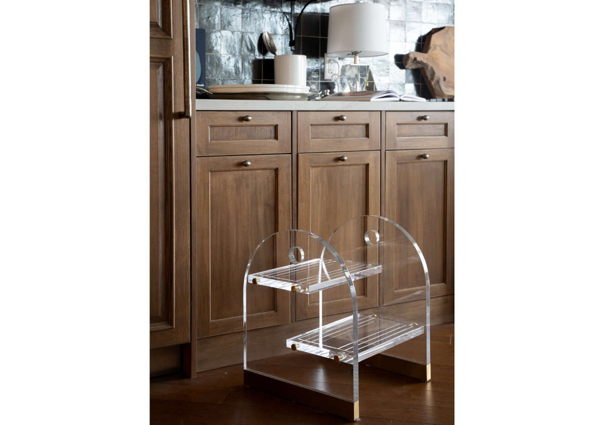 ODETTE LUCITE STOOL