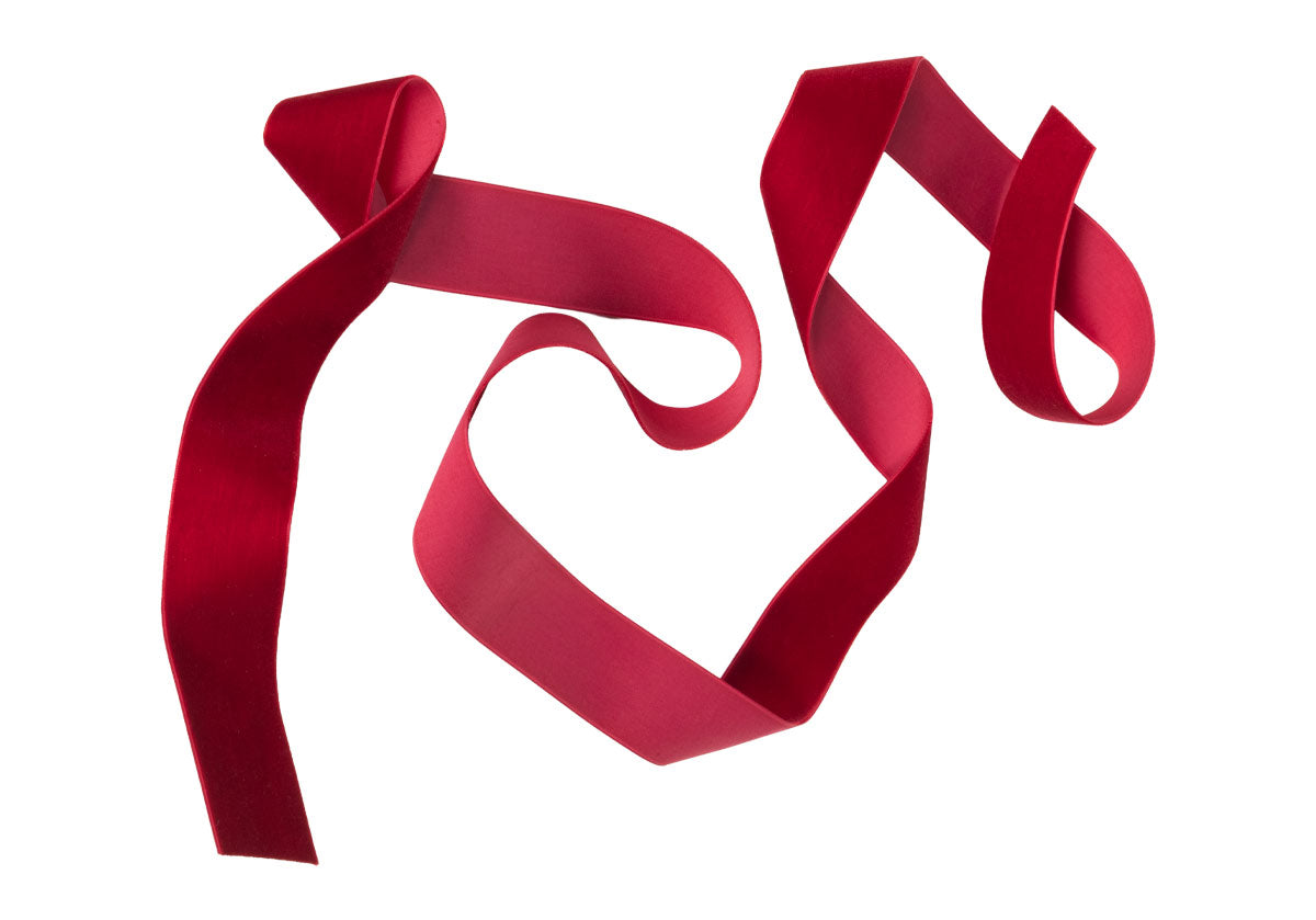 SCARLET VELVET RIBBON