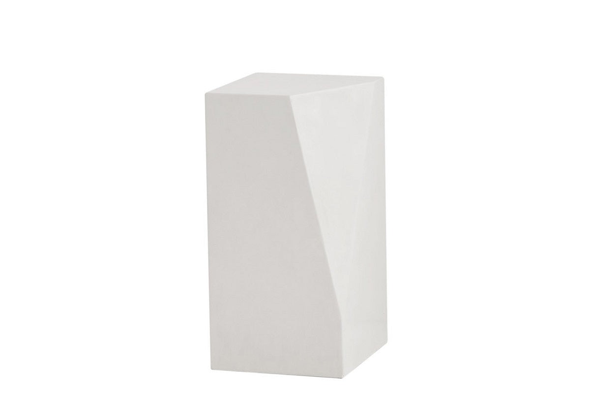 FACET PEDESTAL