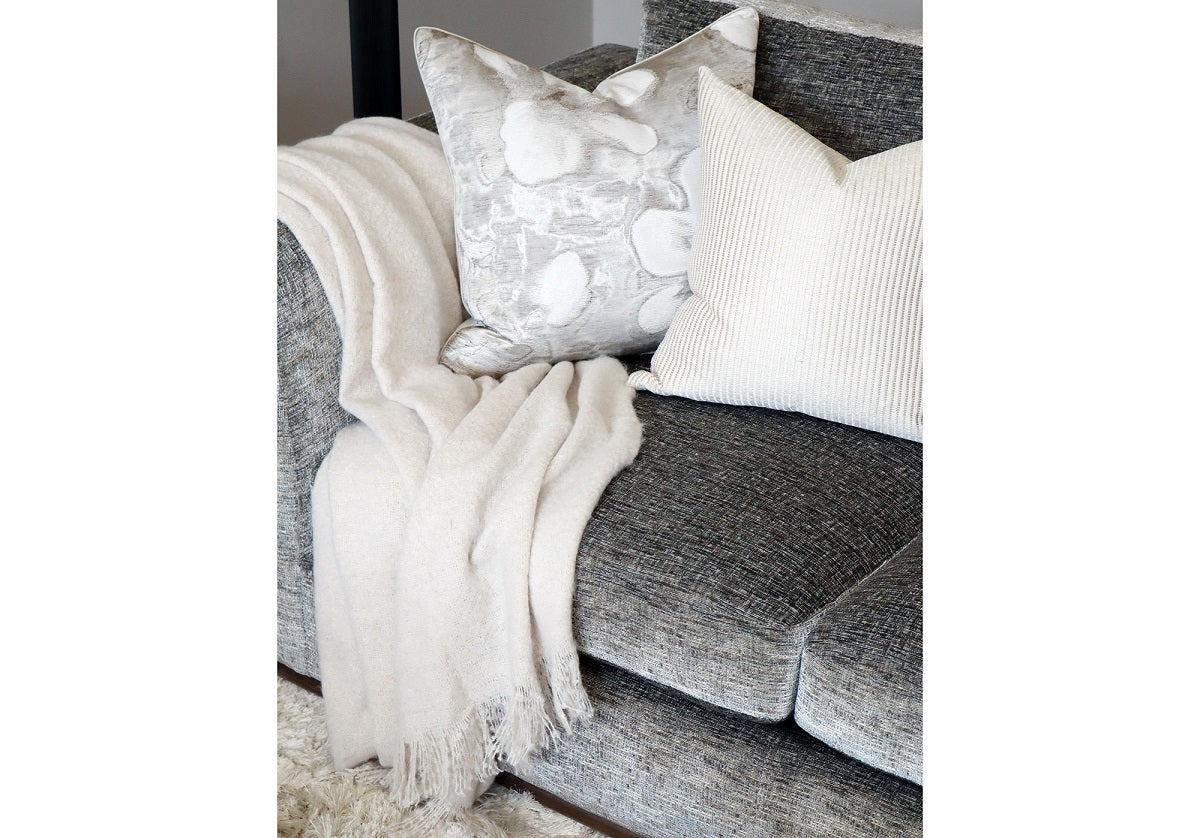 WHITE MOHAIR THROW BLANKET