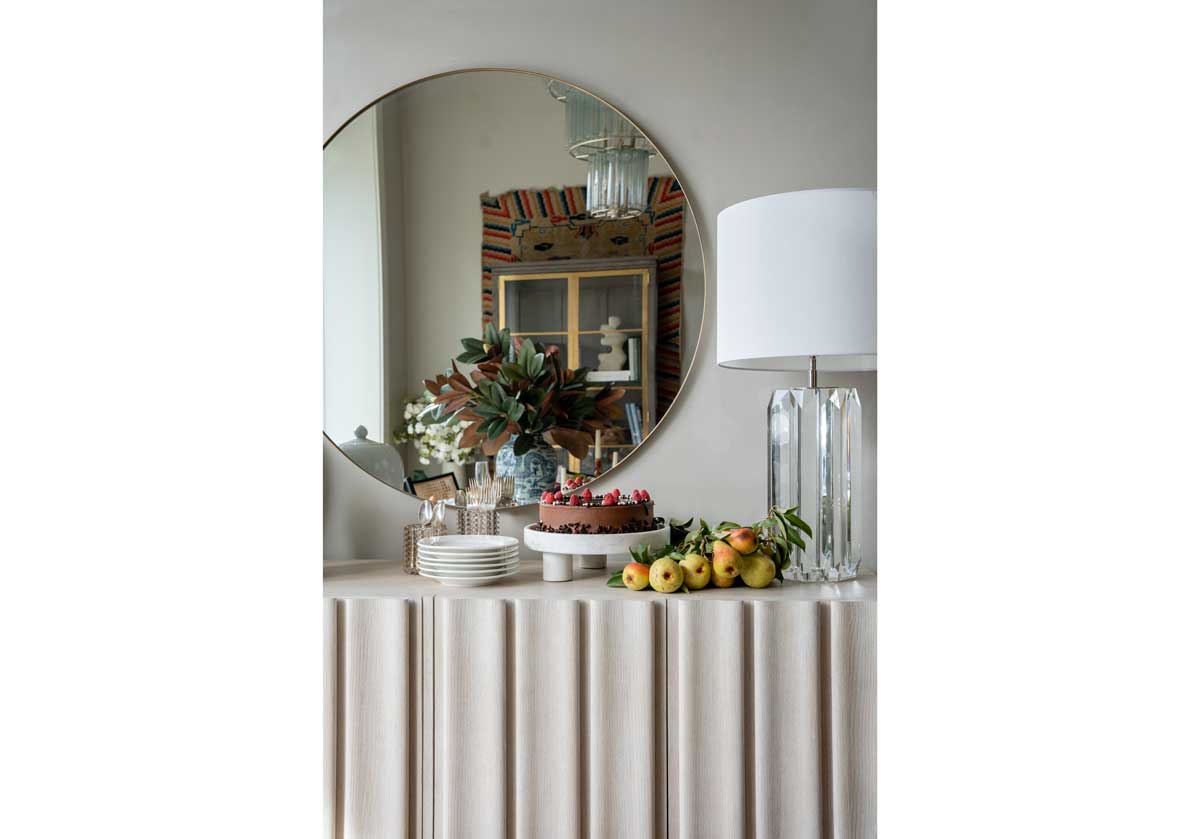 EAST HAMPTON ENTERTAINMENT CONSOLE