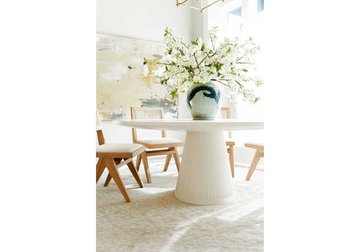 LUCCA DINING TABLE