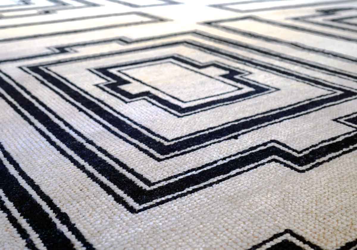 OLYMPIA KEY RUG