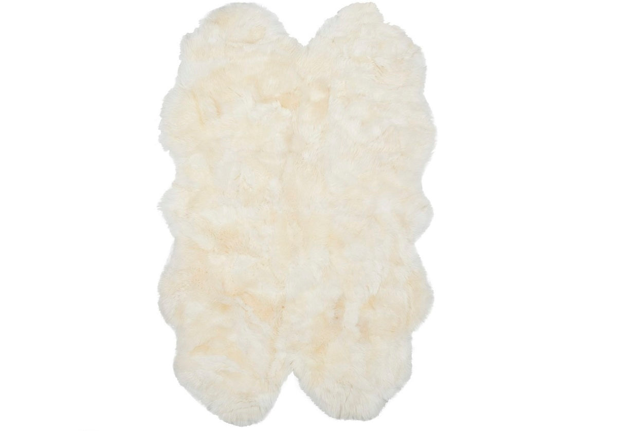 SHEEPSKIN RUG